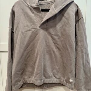 Vuori Heathered Taupe Pullover